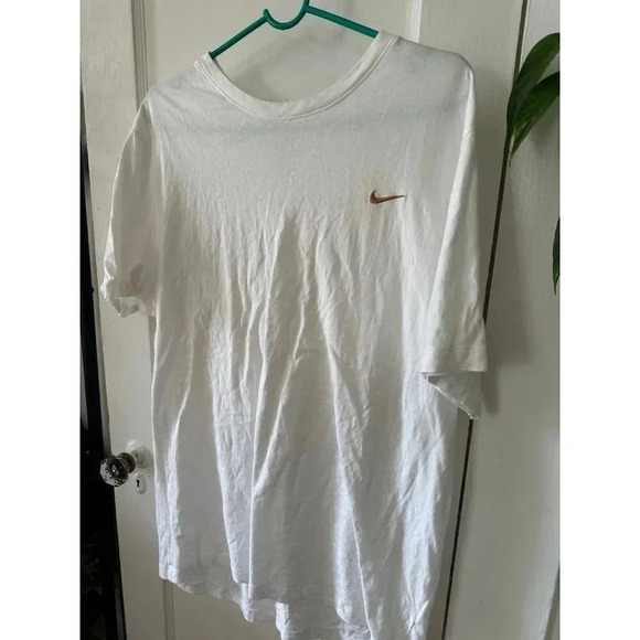 The Nike Tee size x-large t-shirt - Picture 2 of 7